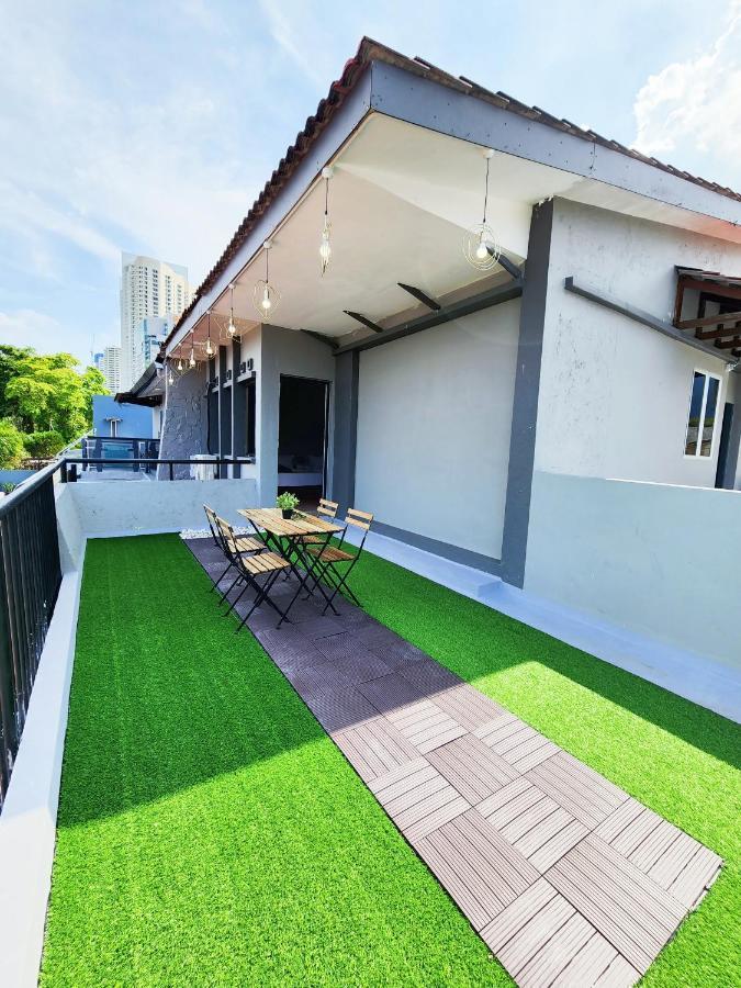 Gurney Coast Guest House By Sky Hive George Town Eksteriør billede